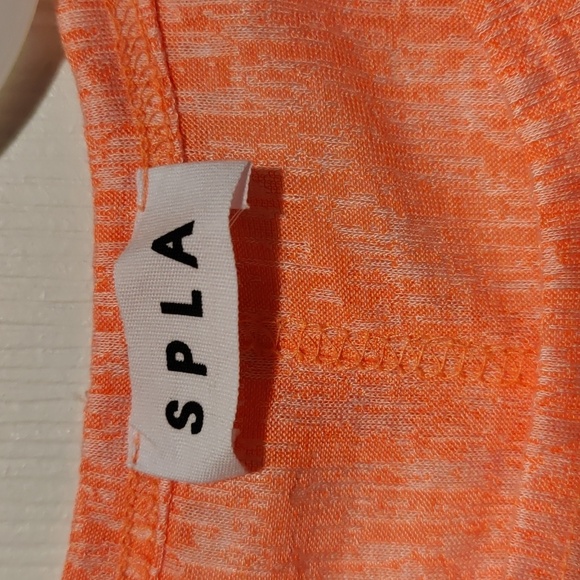 Neon coral top with slid slits. - Picture 3 of 4